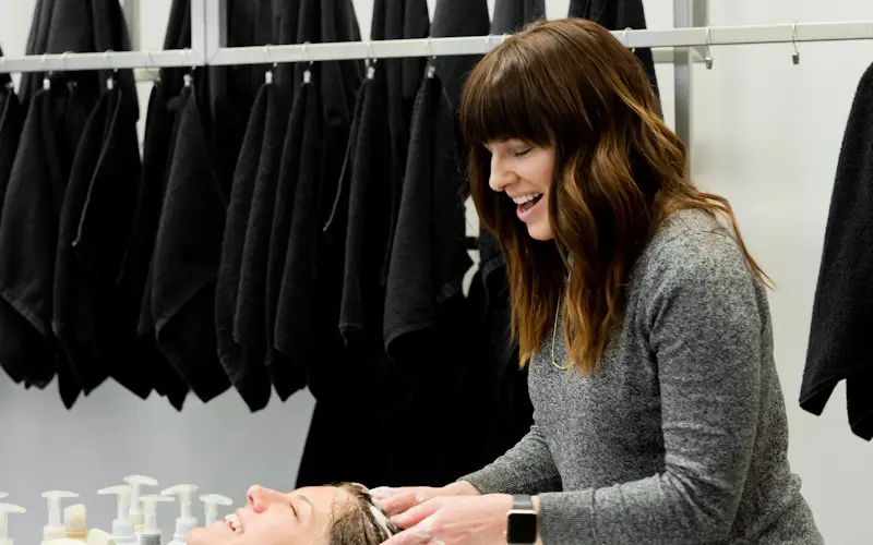 الزيت الأفغاني للشعر: حقائق وفوائد وطريقة الاستخدام